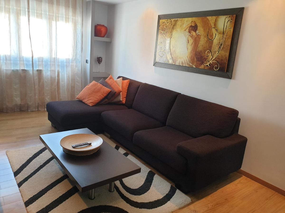Modern Apartament Fagaras Exterior foto