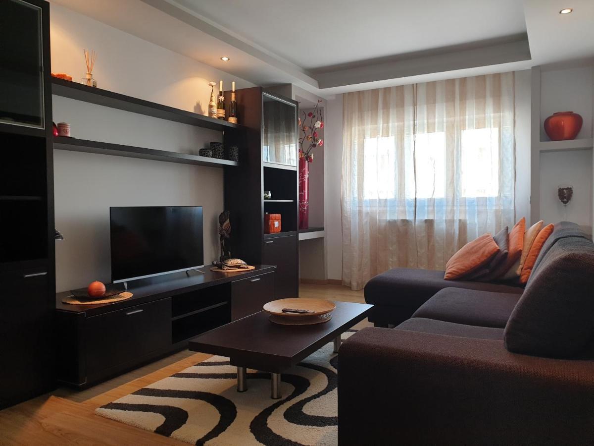Modern Apartament Fagaras Exterior foto