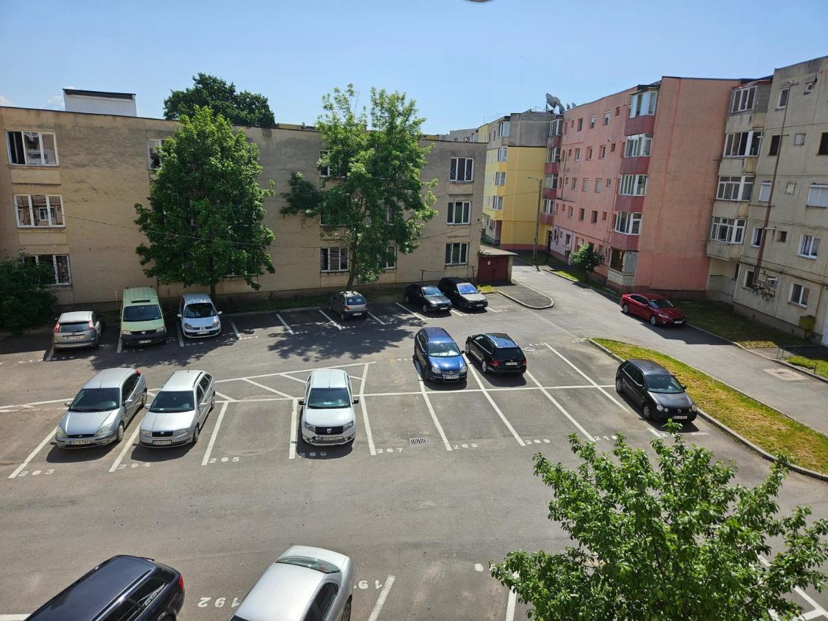 Modern Apartament Fagaras Exterior foto